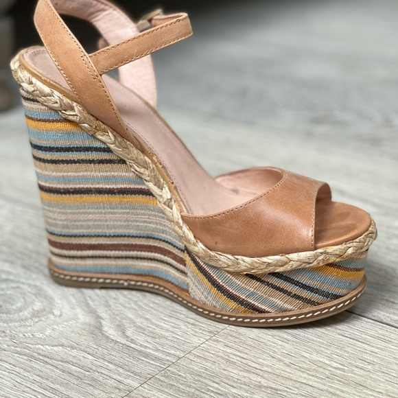 Wedge Sandals - Picture 6 of 8